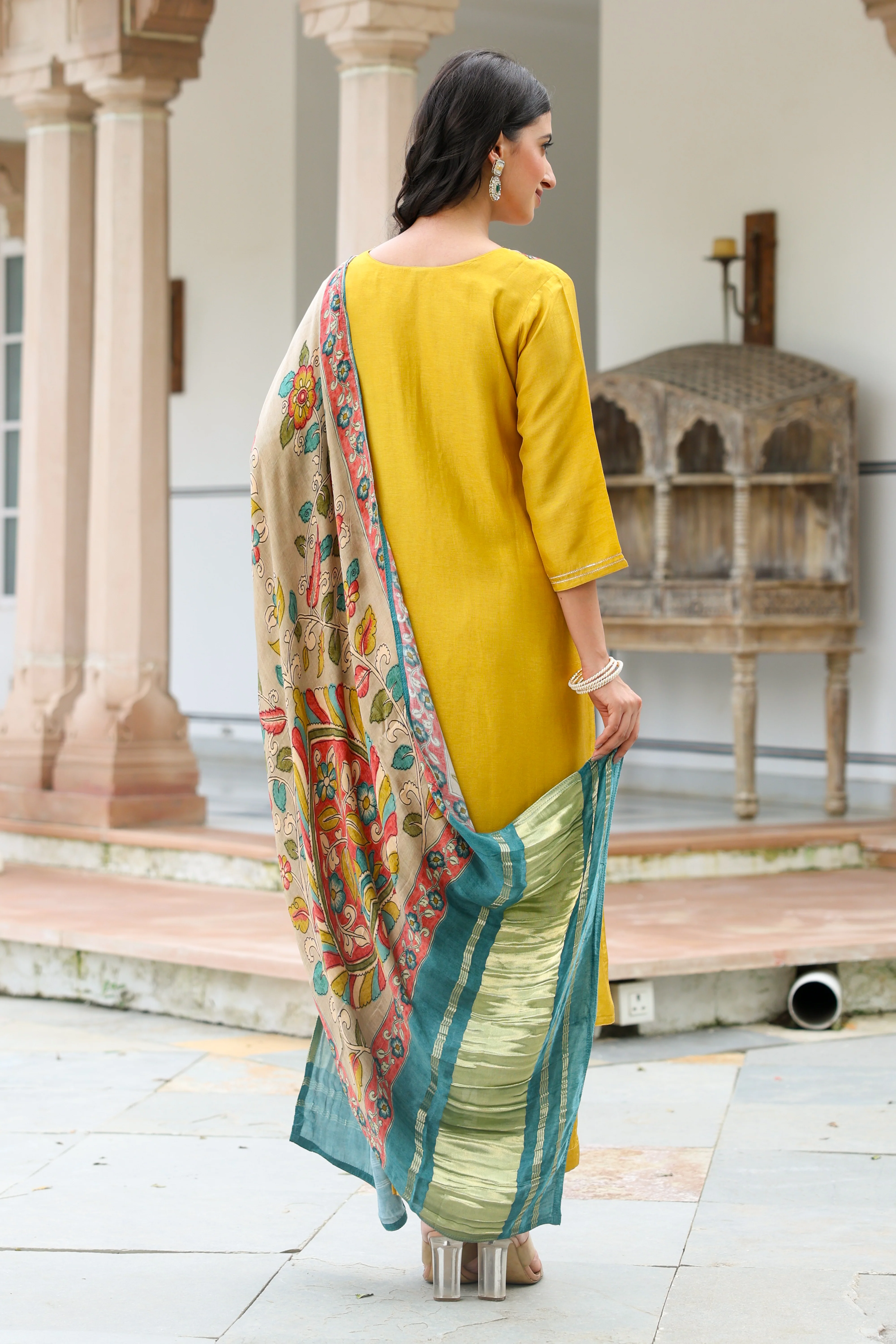 Zarna Silk Hand Embroidered Pant Set - Image 8