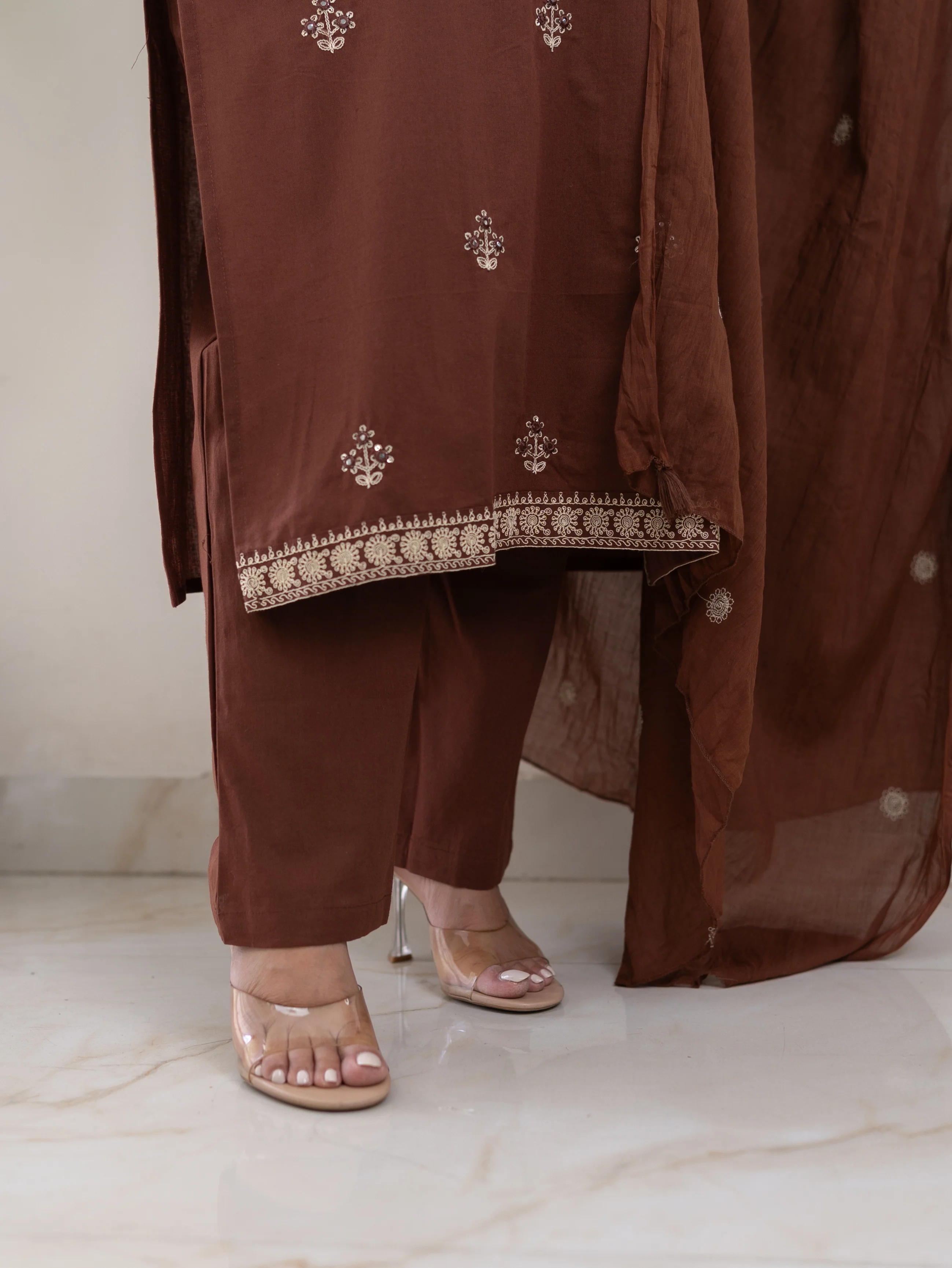 Zoohi Brown Cotton Embroidered Straight Dupatta Set - Image 12