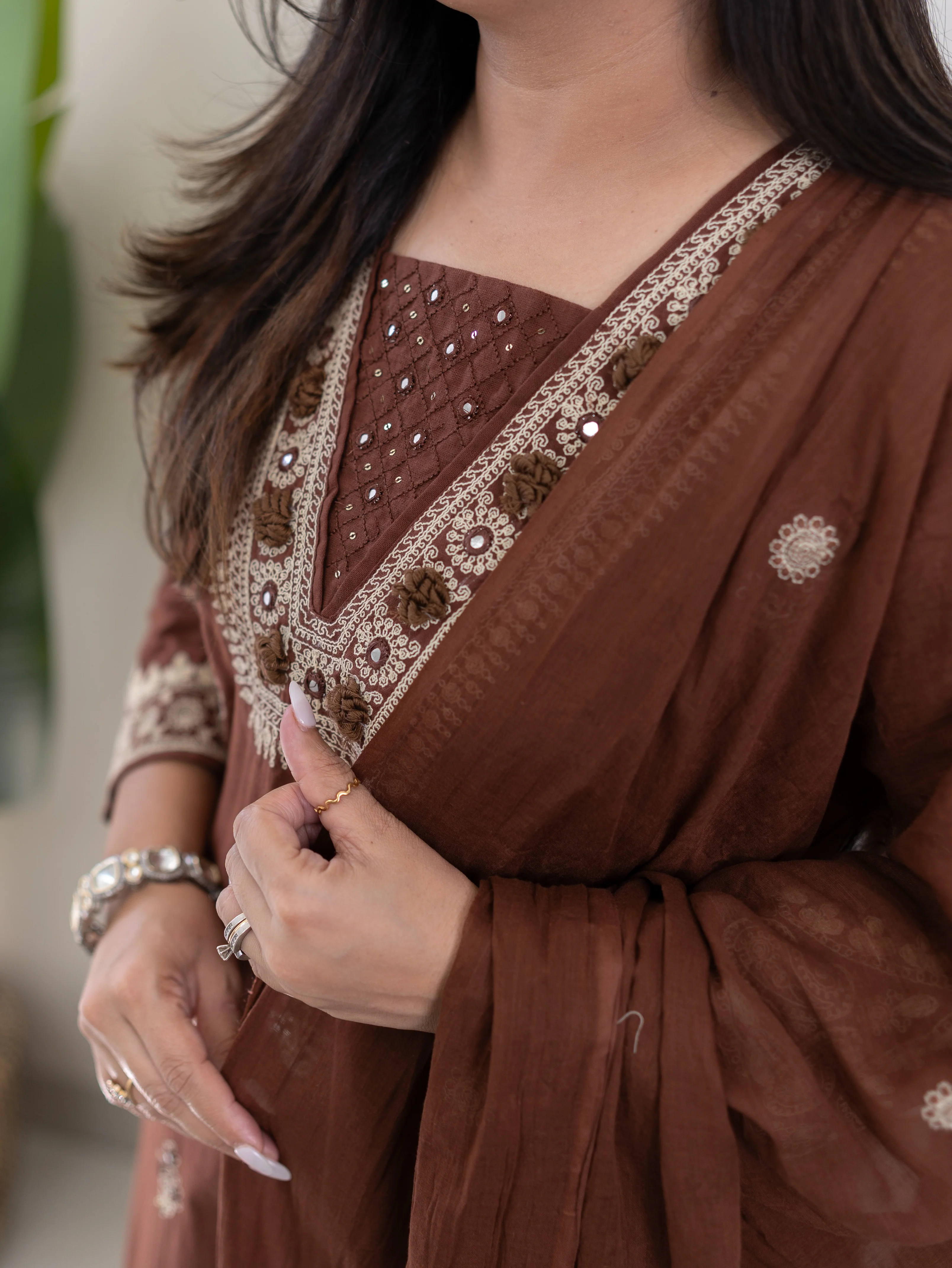 Zoohi Brown Cotton Embroidered Straight Dupatta Set - Image 9