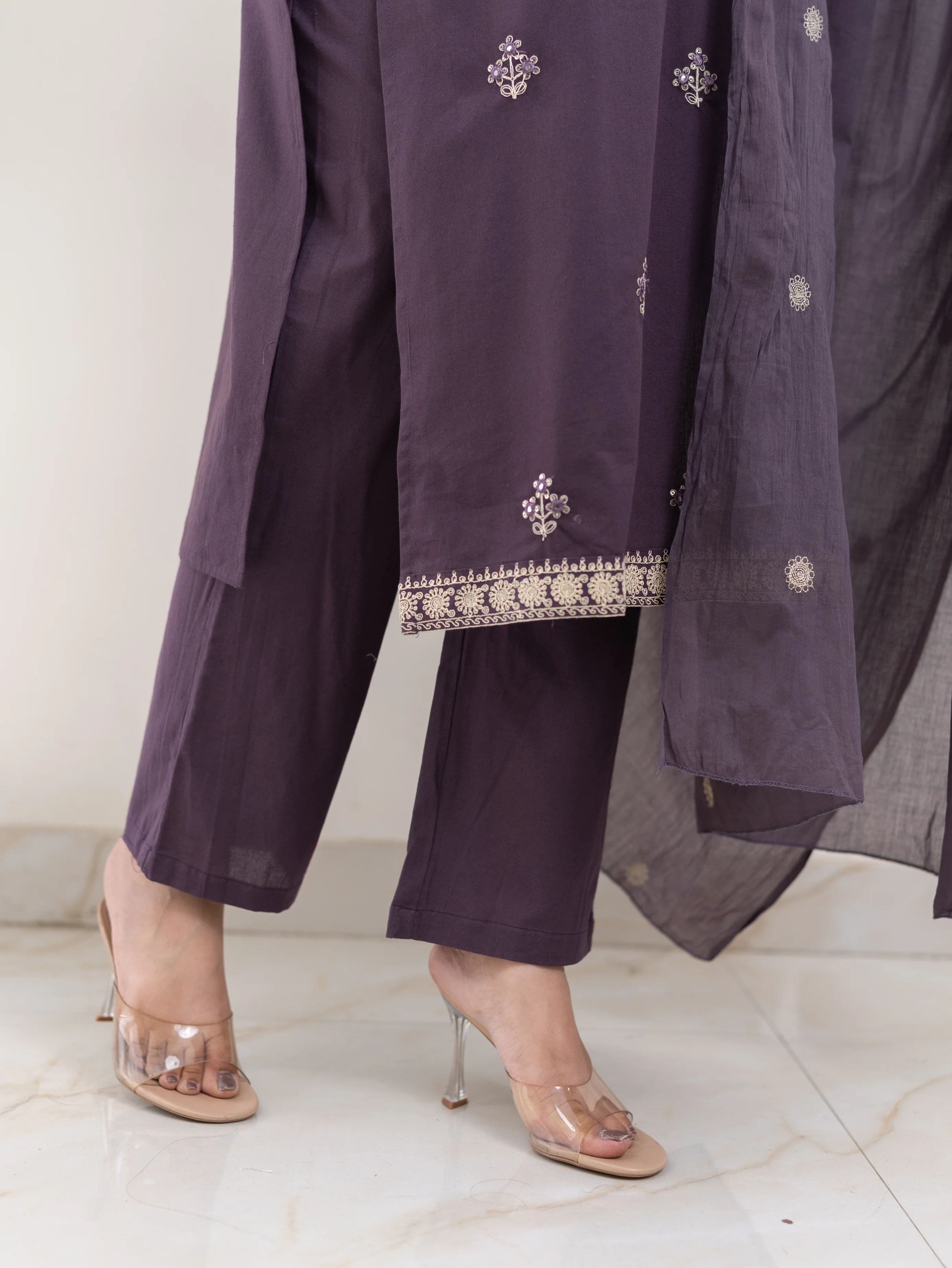 Zoohi Purple Cotton Embroidered Straight Dupatta Set - Image 9