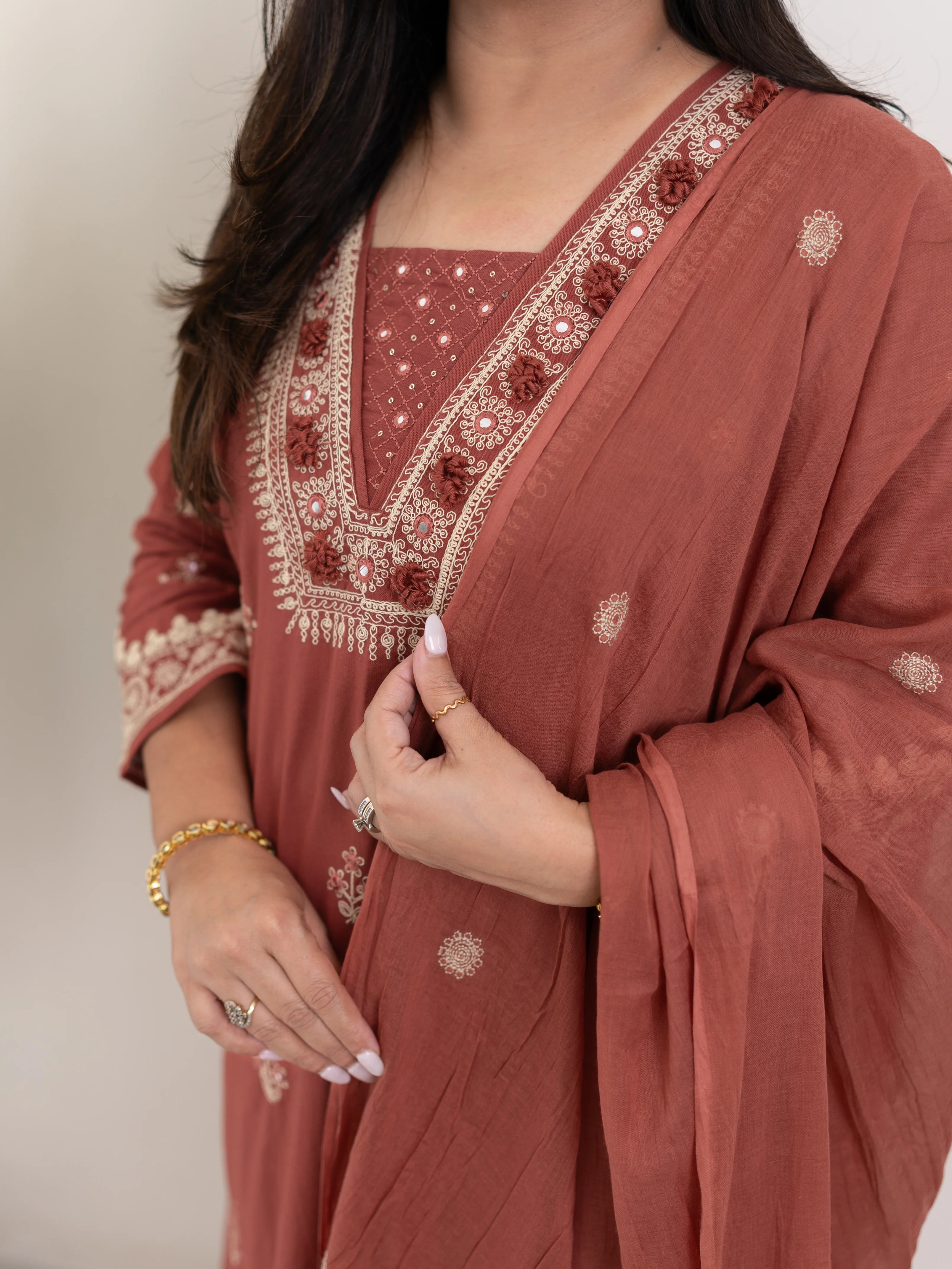 Zoohi Rust Cotton Embroidered Straight Dupatta Set - Image 8