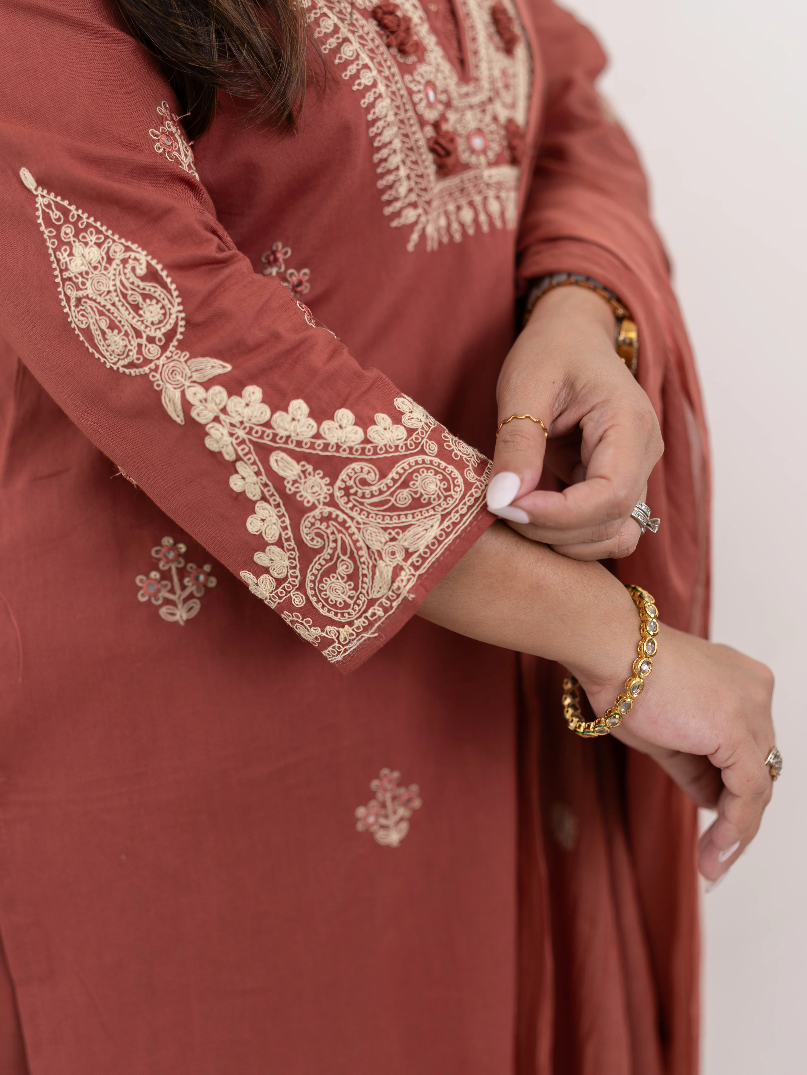 Zoohi Rust Cotton Embroidered Straight Dupatta Set - Image 9